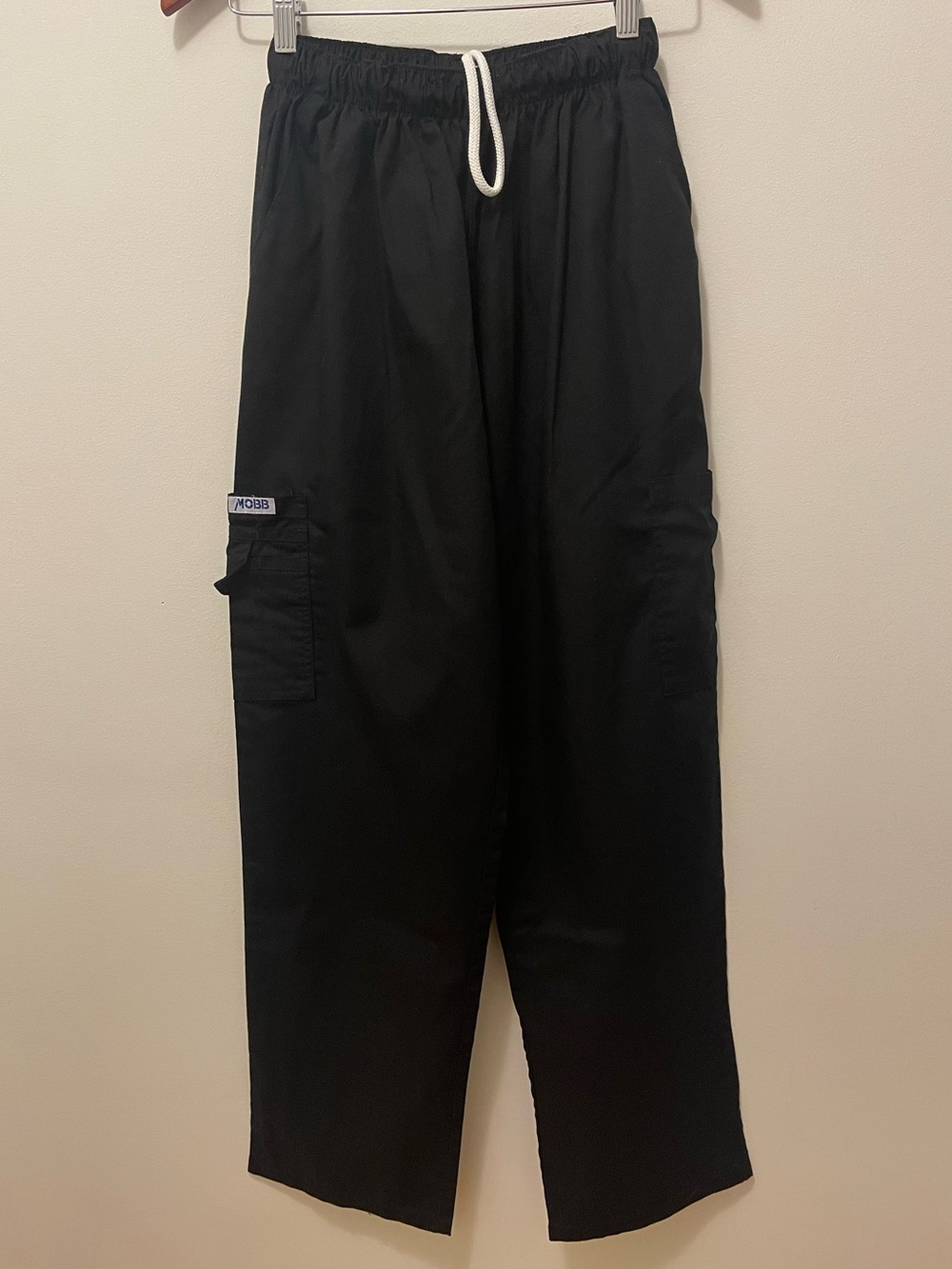 Unisex Black Straight-Leg Scrub Pants with Drawstring Waist